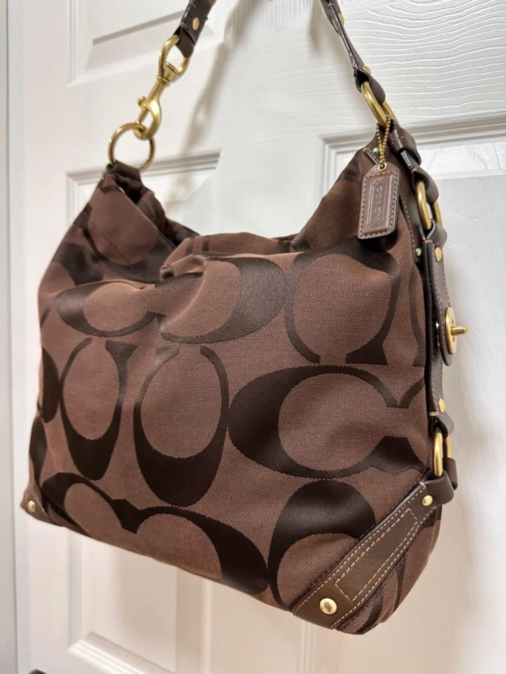 Coach Carly Large Hobo Bag Chocolate Signature Jacquard Mahogany NWOT